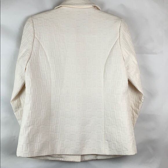 Marissa Christina cream textured jacket - Picture 6 of 8